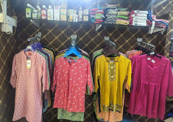 Hifi Furnish Women & Kids Casuals 